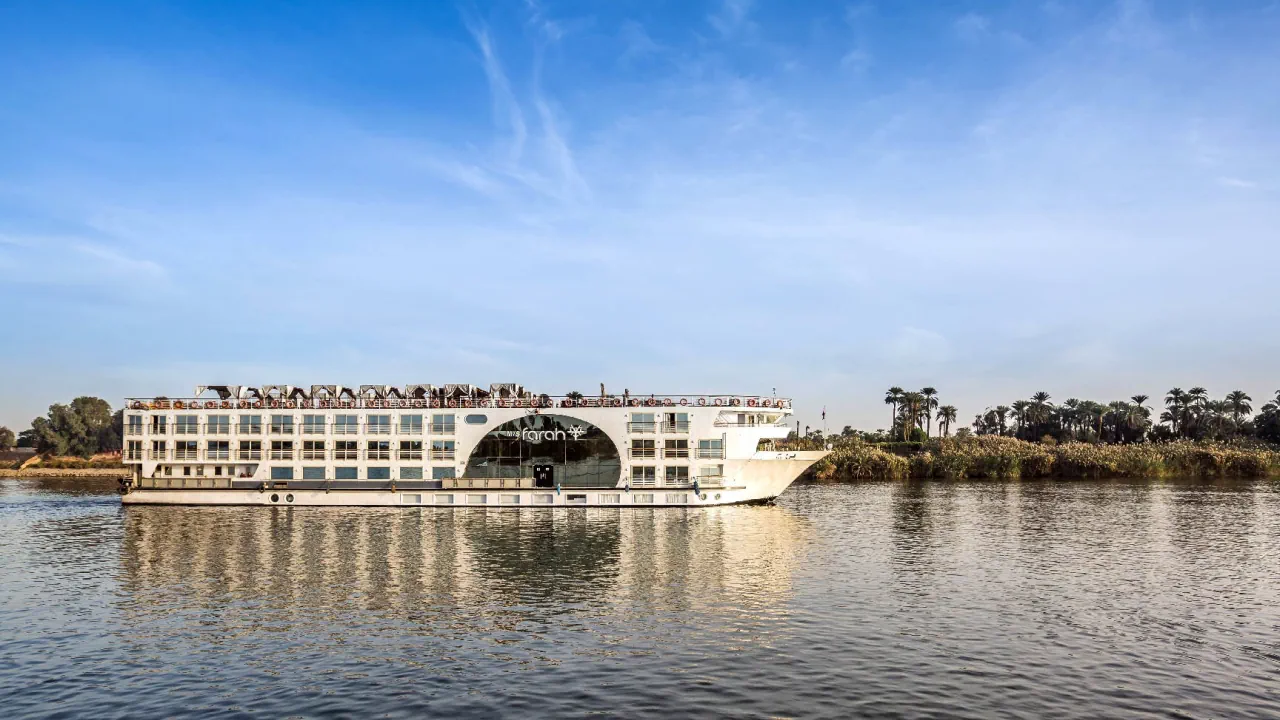 رحلة الباخرة فرح نايل كروز